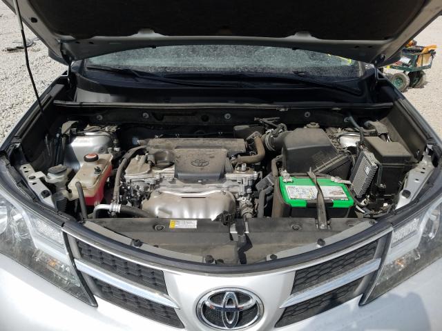 Photo 6 VIN: JTMBFREVXFJ033087 - TOYOTA RAV4 LE 