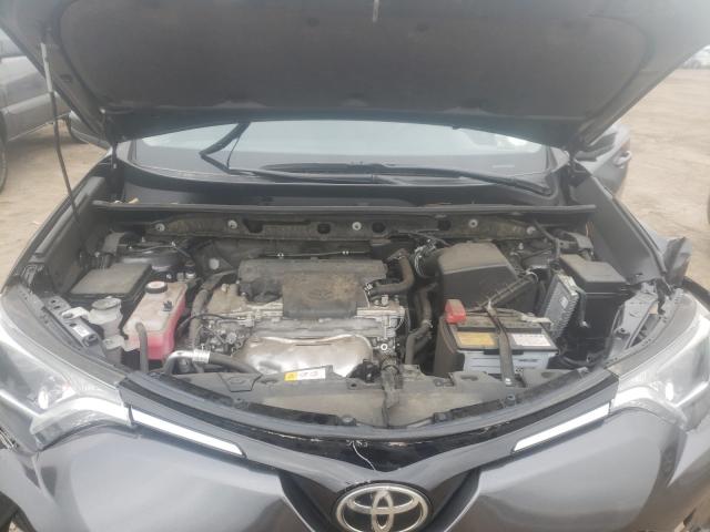 Photo 6 VIN: JTMBFREVXHJ124301 - TOYOTA RAV4 LE 