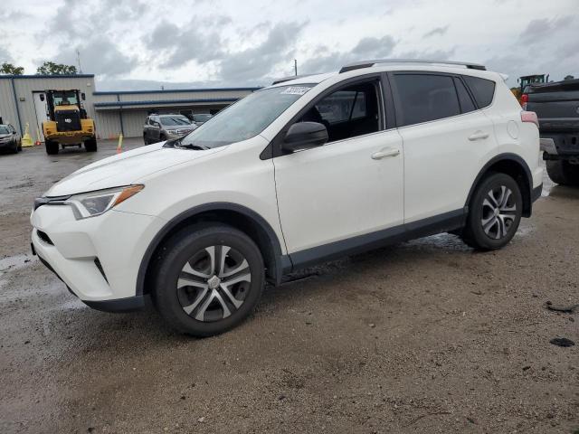 Photo 0 VIN: JTMBFREVXHJ126226 - TOYOTA RAV4 LE 