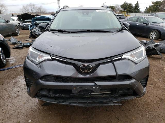 Photo 4 VIN: JTMBFREVXJJ261213 - TOYOTA RAV4 LE 