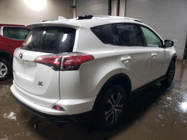 Photo 2 VIN: JTMBFREVXJJ742160 - TOYOTA RAV4 