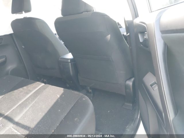 Photo 7 VIN: JTMBFREVXJJ746662 - TOYOTA RAV4 