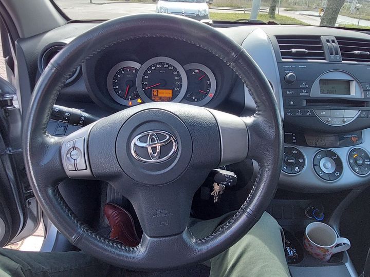 Photo 17 VIN: JTMBH31V105002534 - TOYOTA RAV4 