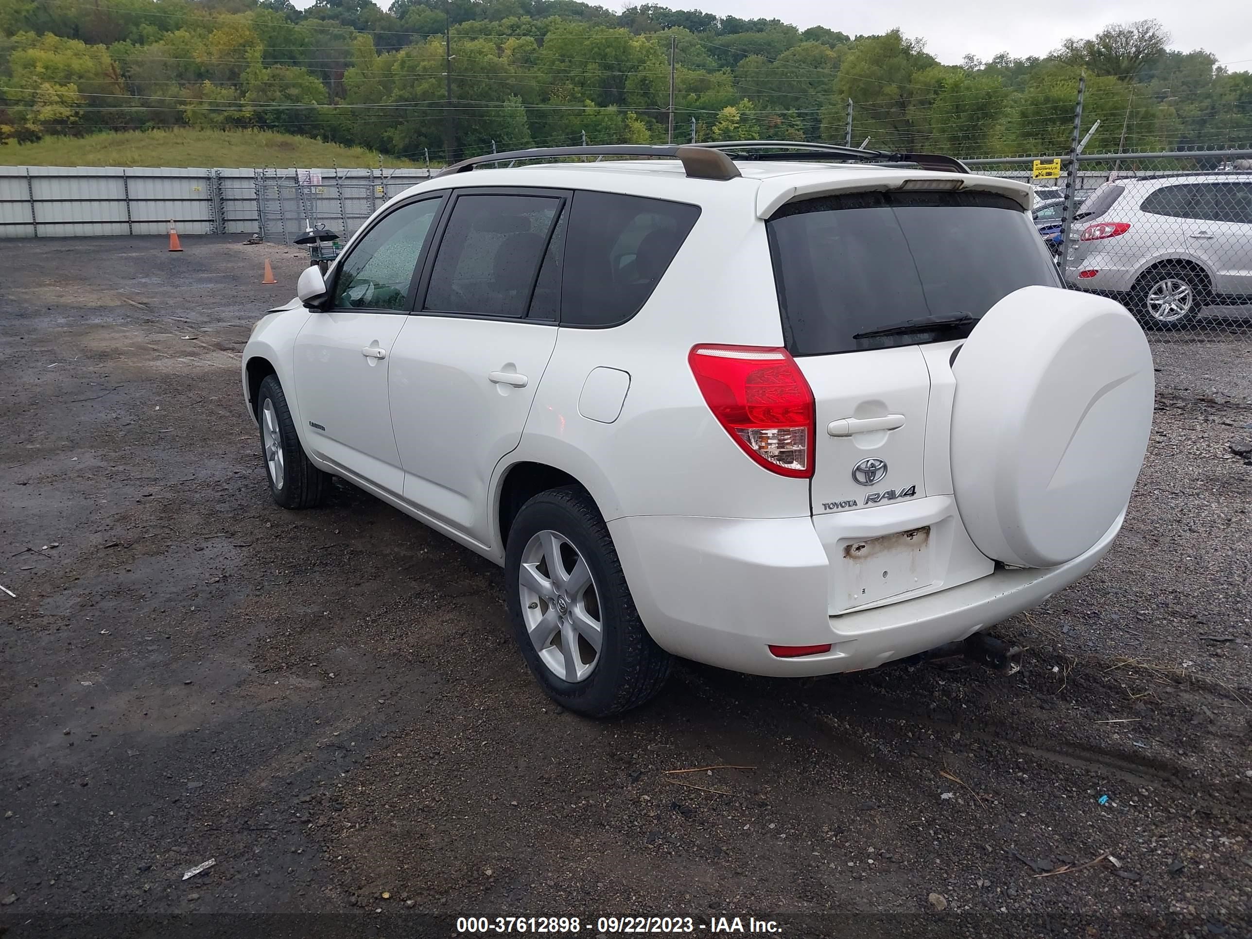 Photo 2 VIN: JTMBK31V085041130 - TOYOTA RAV 4 