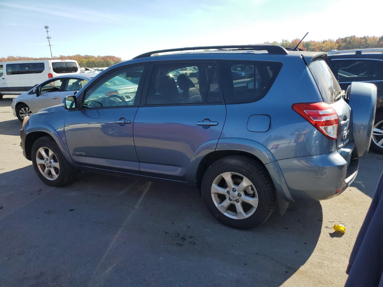 Photo 1 VIN: JTMBK31V19D003011 - TOYOTA RAV 4 