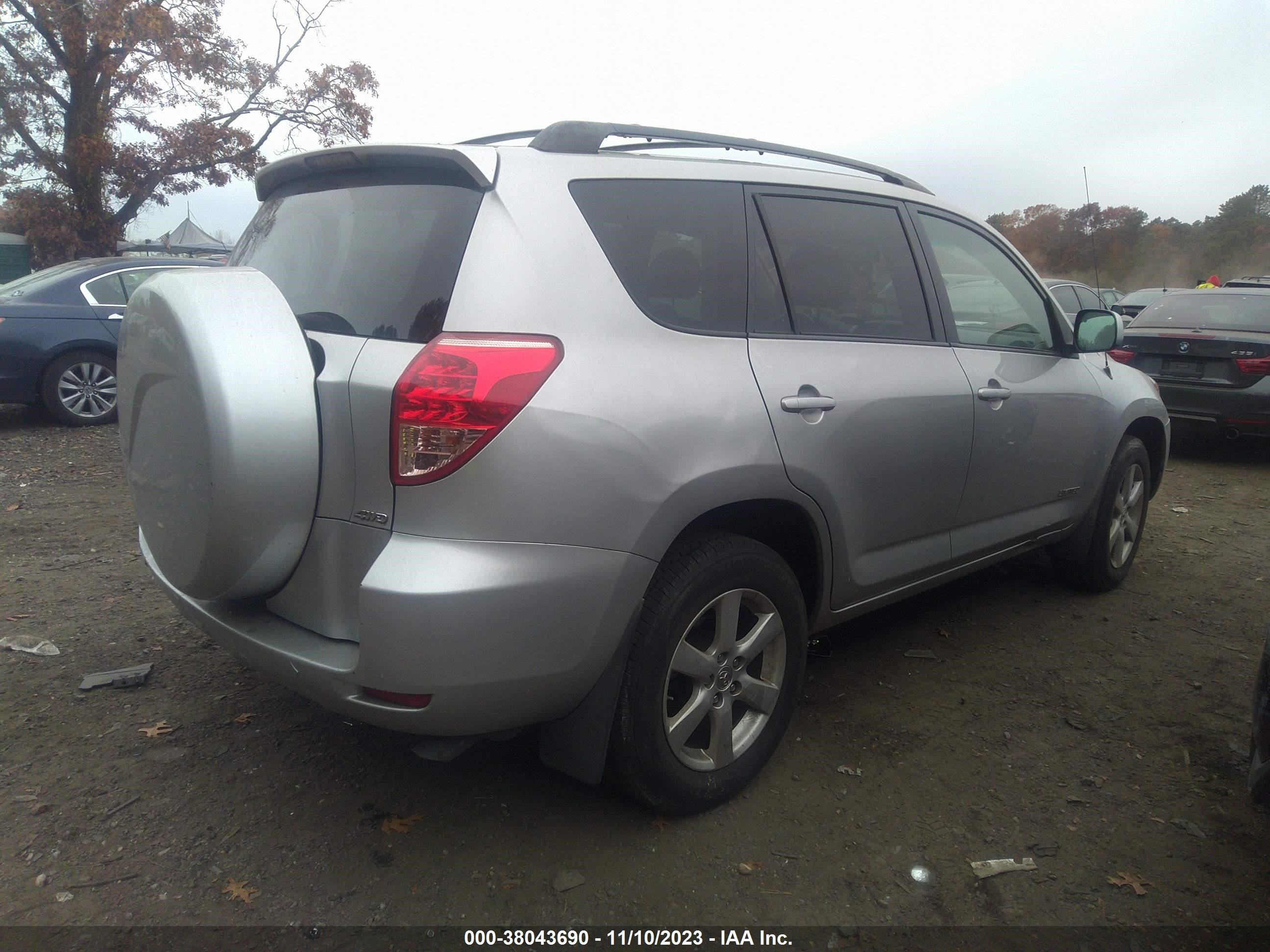 Photo 3 VIN: JTMBK31V486048446 - TOYOTA RAV 4 