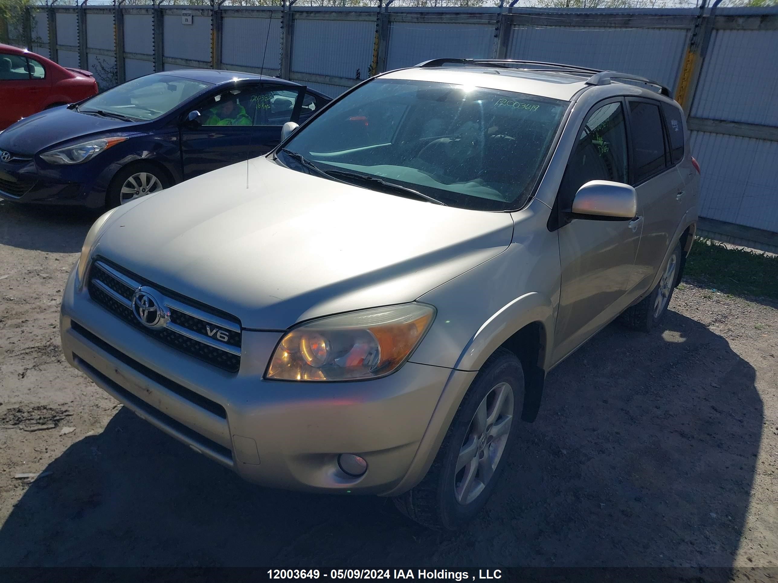 Photo 1 VIN: JTMBK31V666001979 - TOYOTA RAV 4 