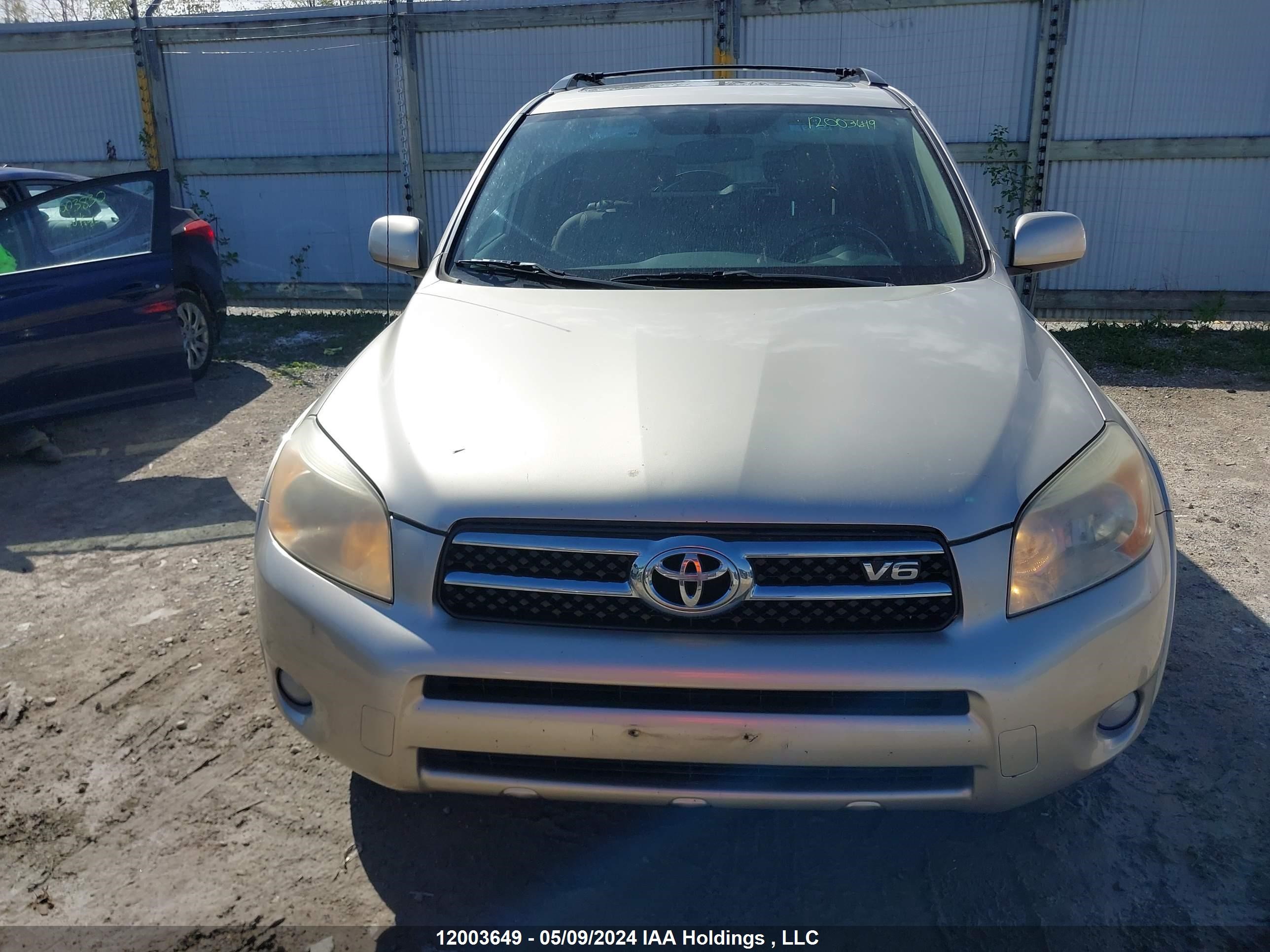 Photo 11 VIN: JTMBK31V666001979 - TOYOTA RAV 4 