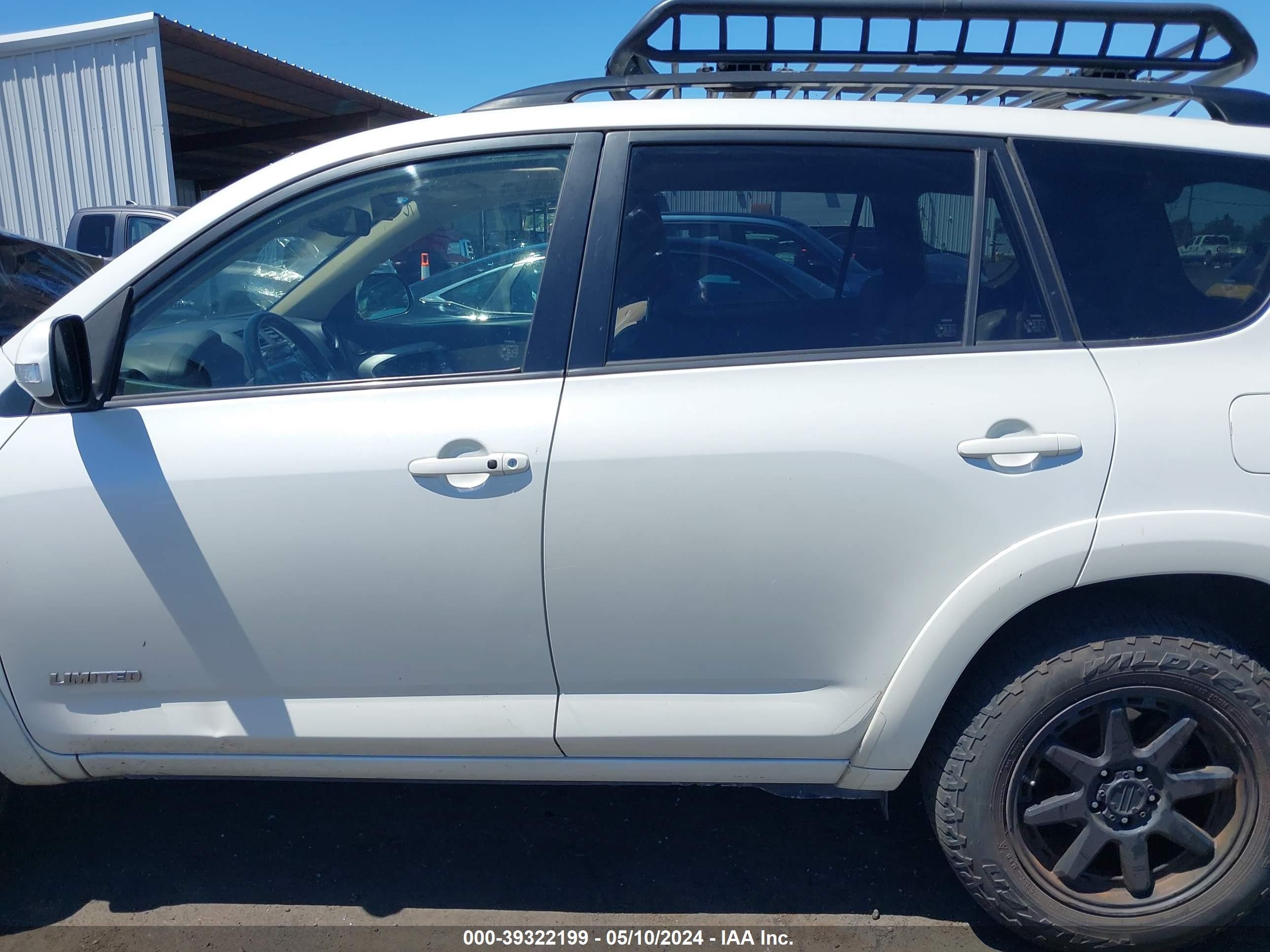 Photo 13 VIN: JTMBK31V695080127 - TOYOTA RAV 4 