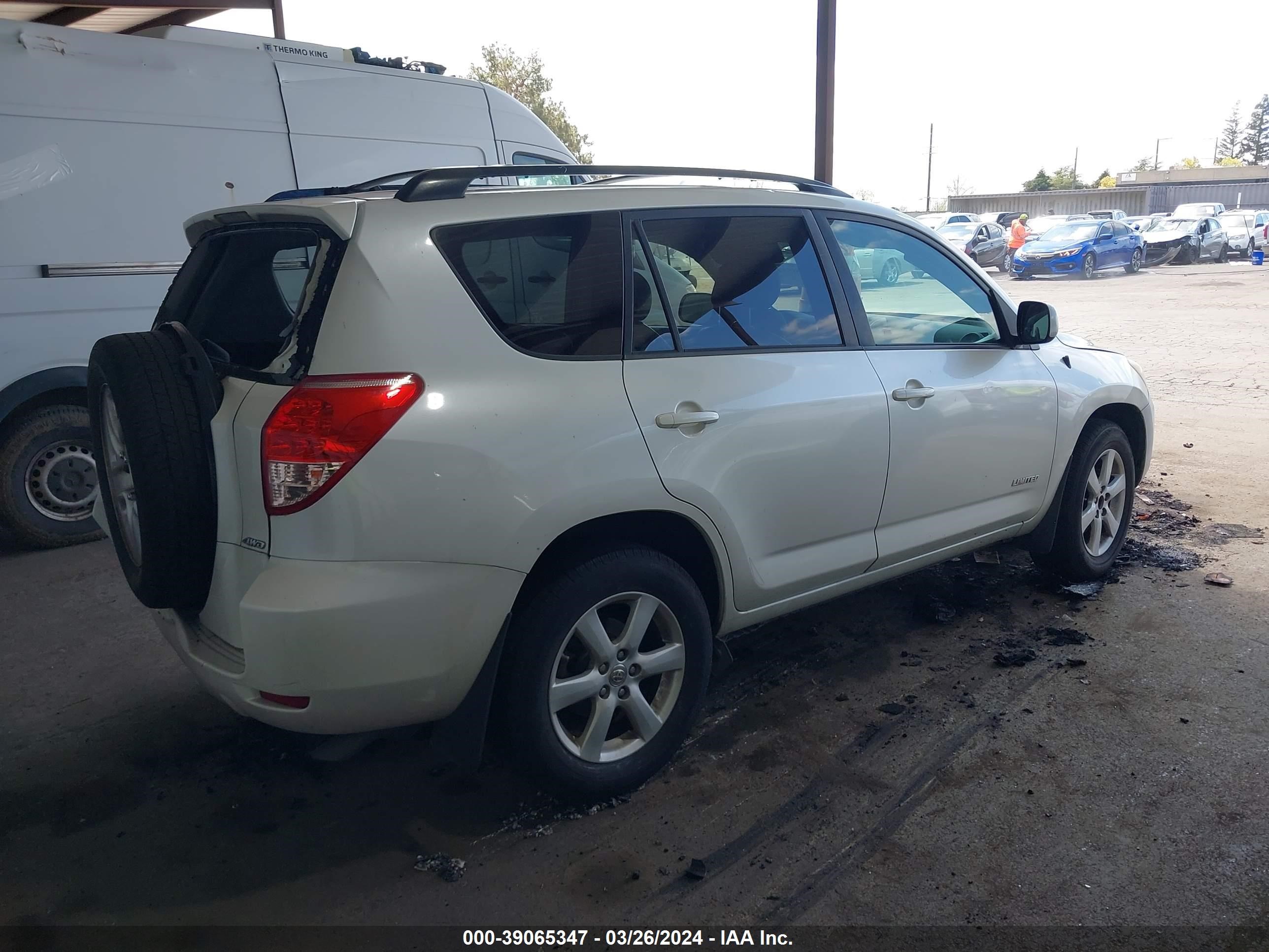 Photo 3 VIN: JTMBK31V985047329 - TOYOTA RAV 4 