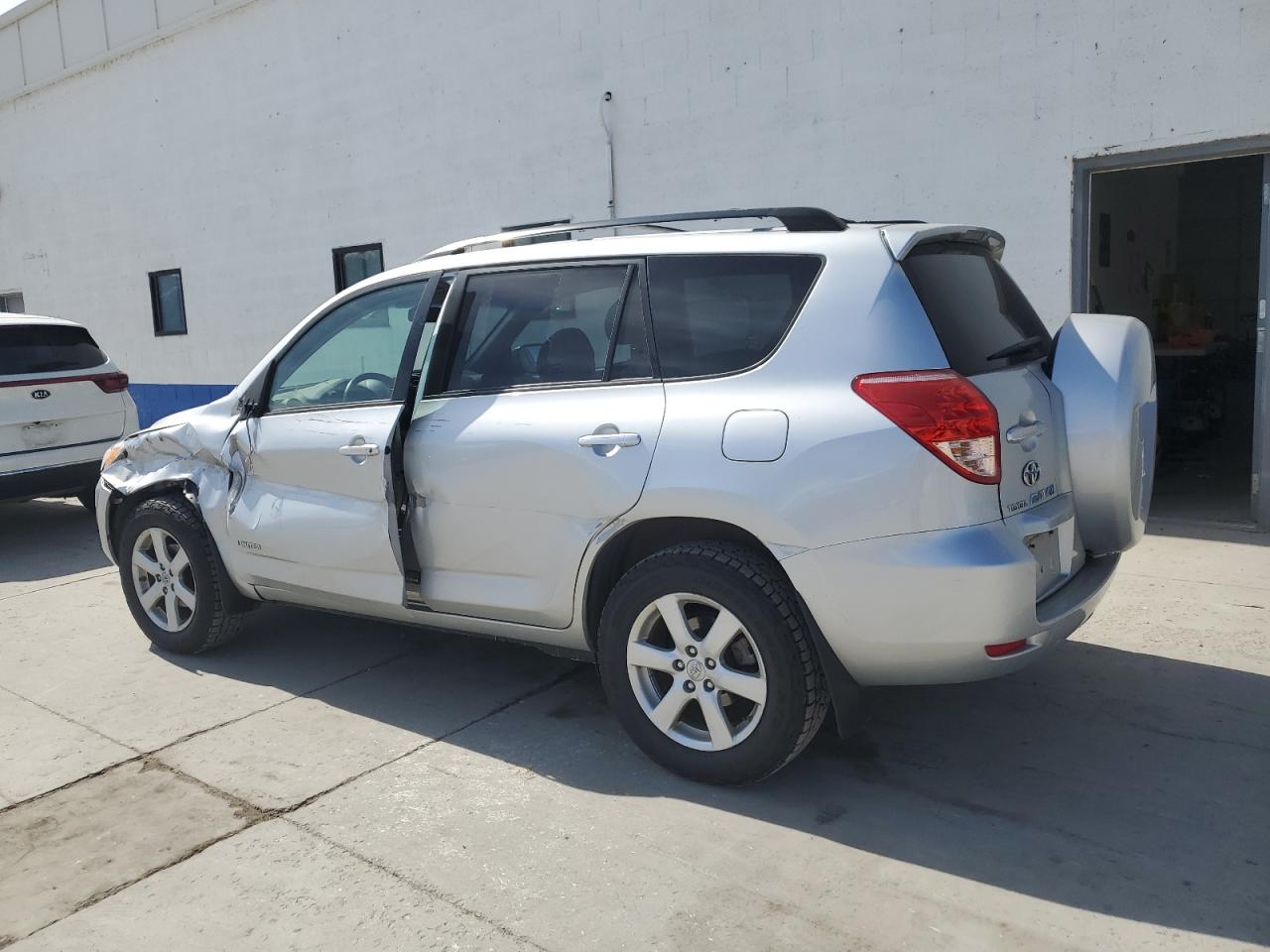 Photo 1 VIN: JTMBK31V985065376 - TOYOTA RAV 4 