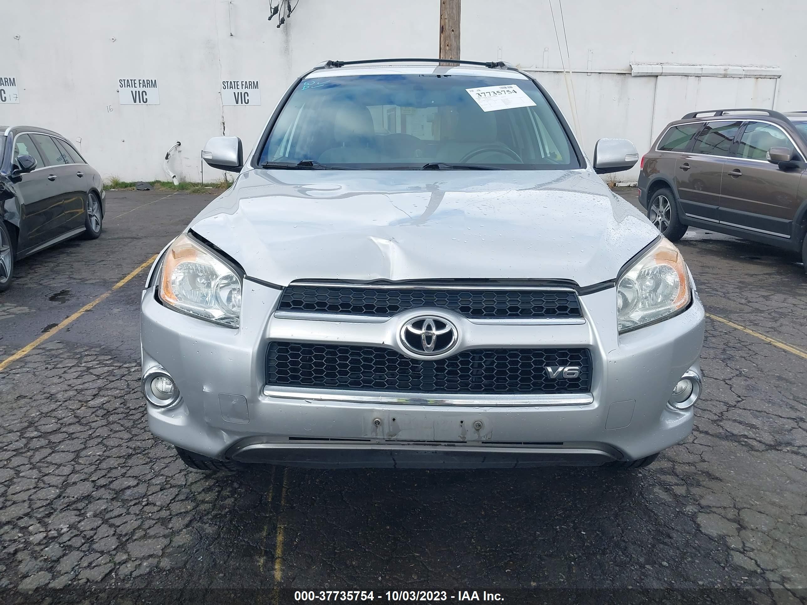 Photo 11 VIN: JTMBK31V99D006772 - TOYOTA RAV 4 