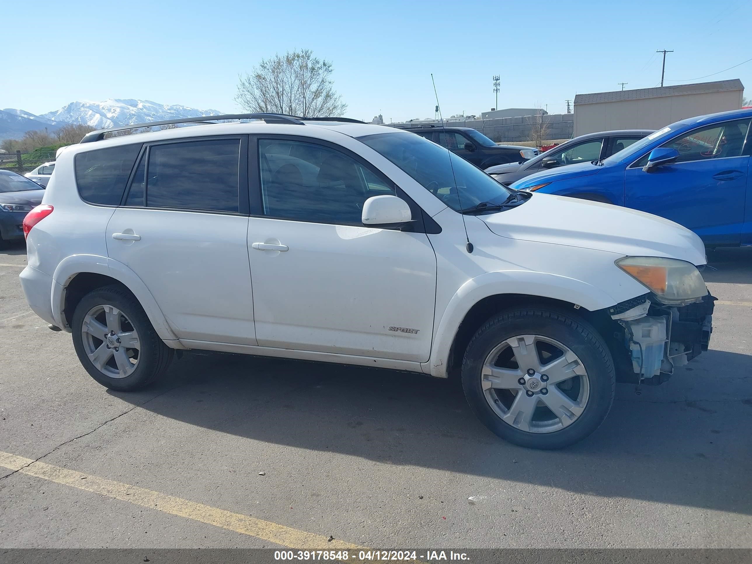 Photo 12 VIN: JTMBK32V965000040 - TOYOTA RAV 4 