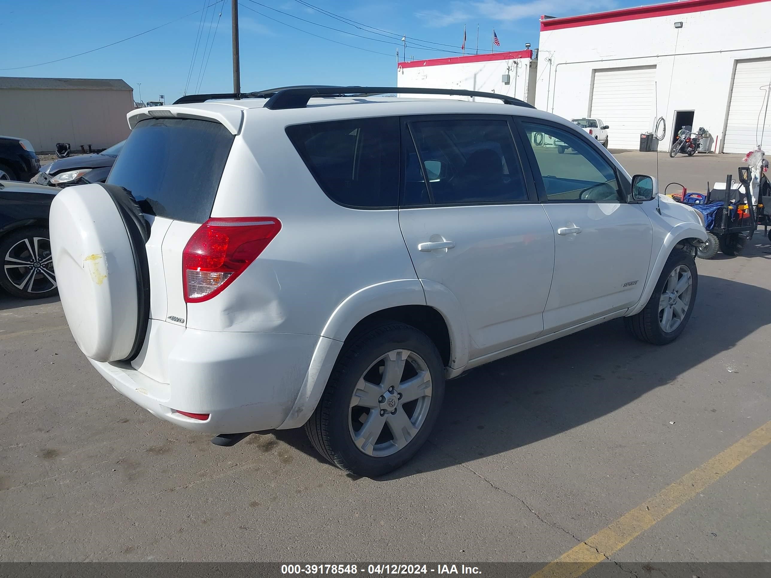 Photo 3 VIN: JTMBK32V965000040 - TOYOTA RAV 4 