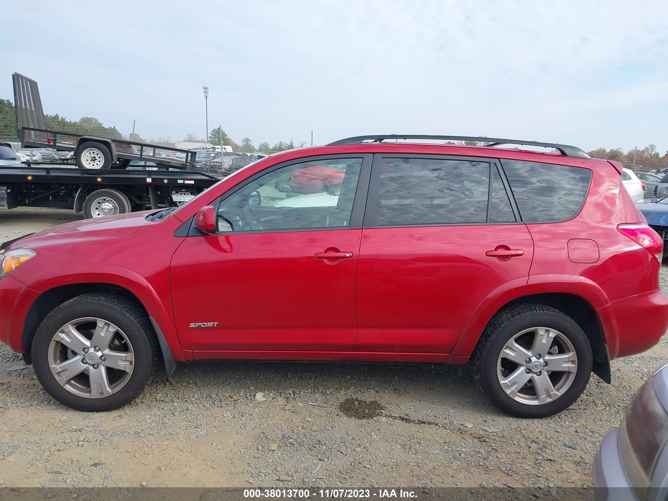 Photo 13 VIN: JTMBK32V976018405 - TOYOTA RAV 4 