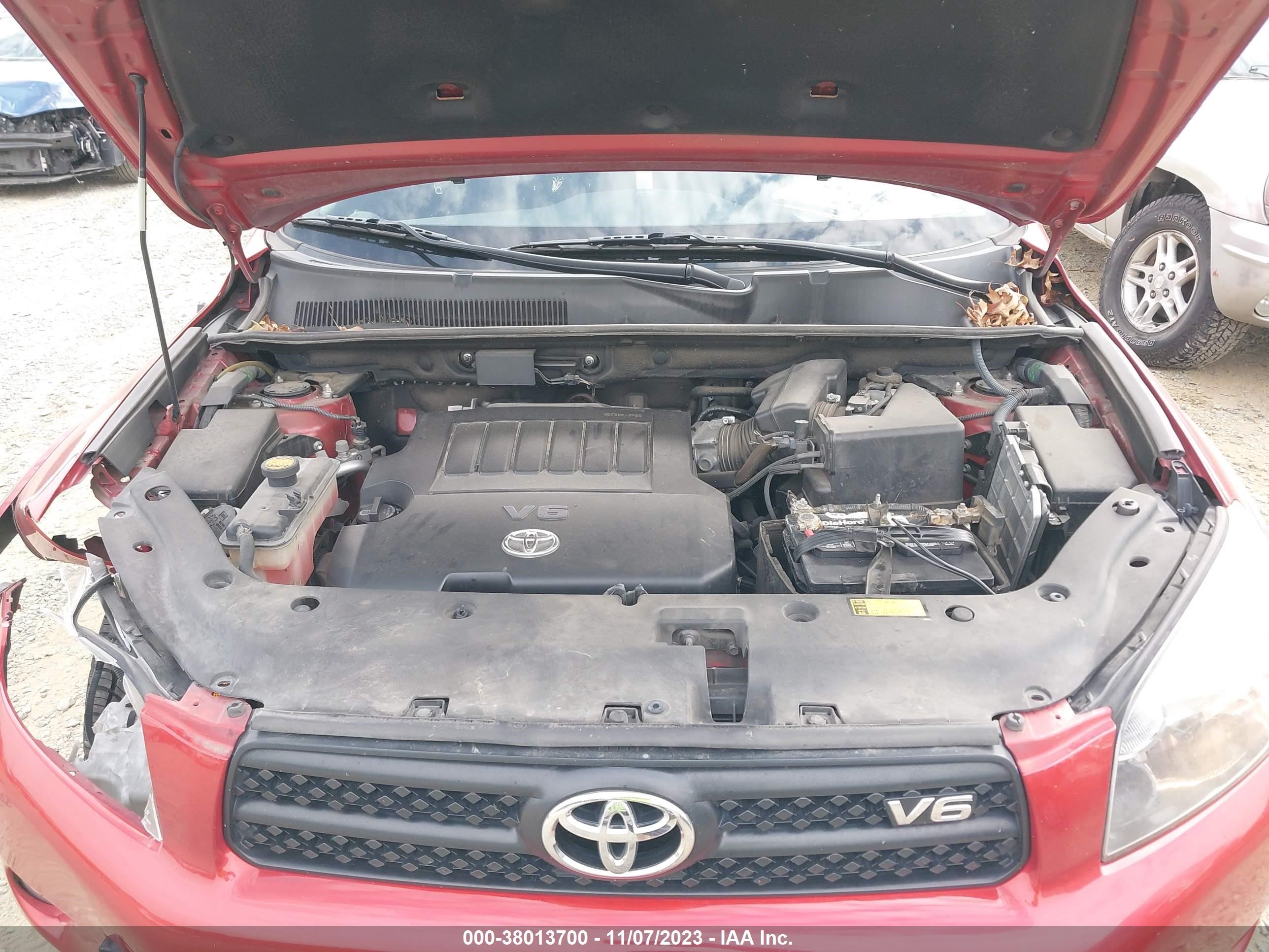 Photo 9 VIN: JTMBK32V976018405 - TOYOTA RAV 4 