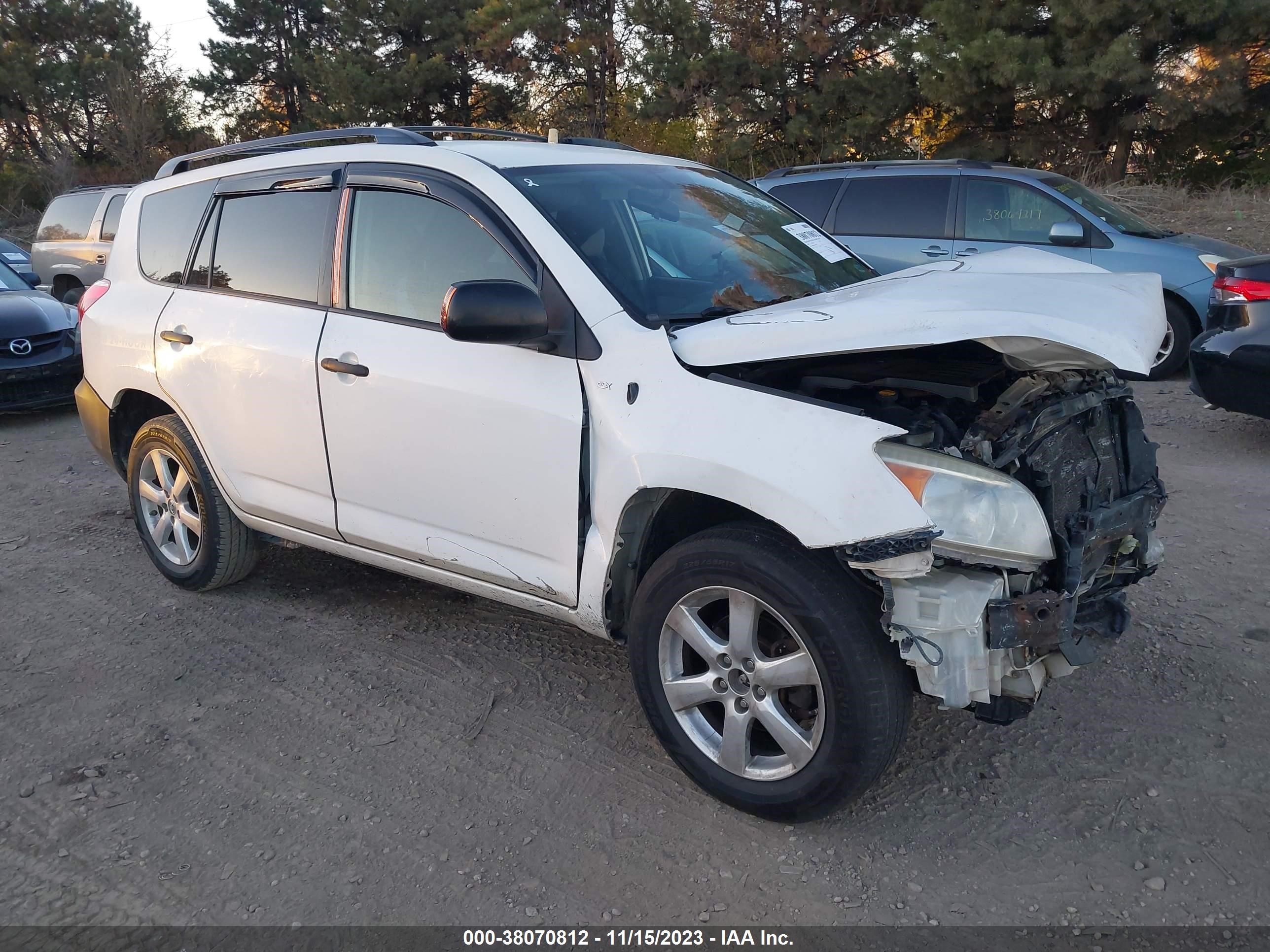 Photo 0 VIN: JTMBK33V065007084 - TOYOTA RAV 4 