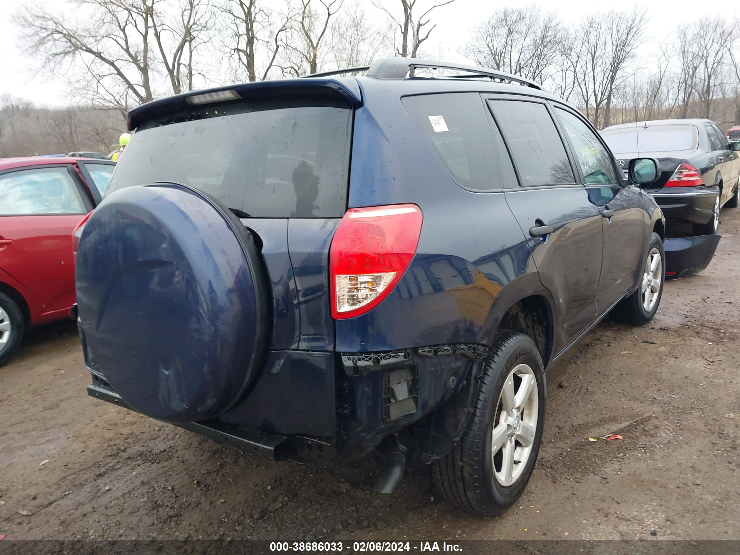 Photo 3 VIN: JTMBK33V166000705 - TOYOTA RAV 4 