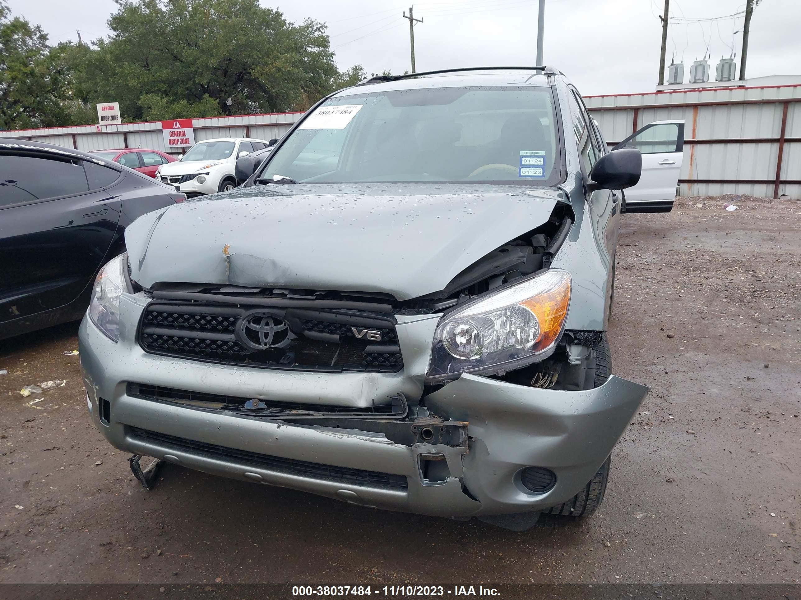 Photo 5 VIN: JTMBK33V775027835 - TOYOTA RAV 4 