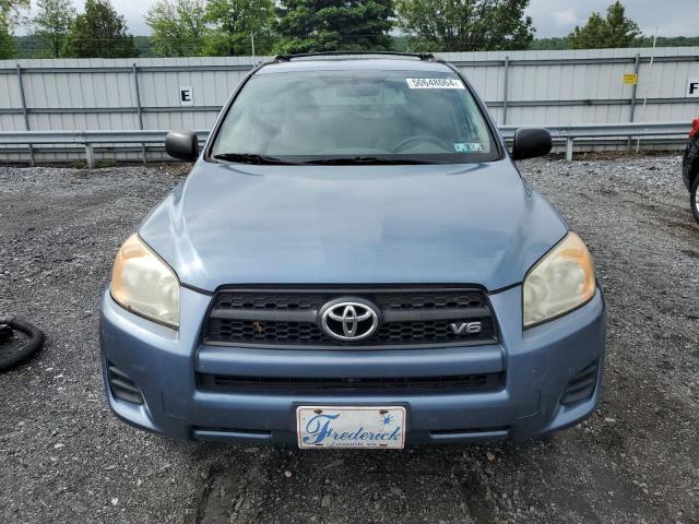 Photo 4 VIN: JTMBK4DV3AD014940 - TOYOTA RAV4 