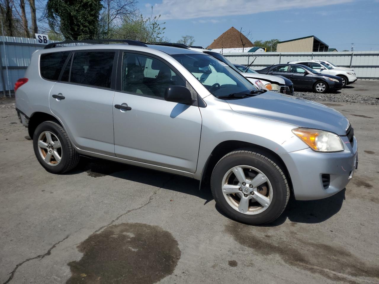 Photo 3 VIN: JTMBK4DVXAD011775 - TOYOTA RAV 4 