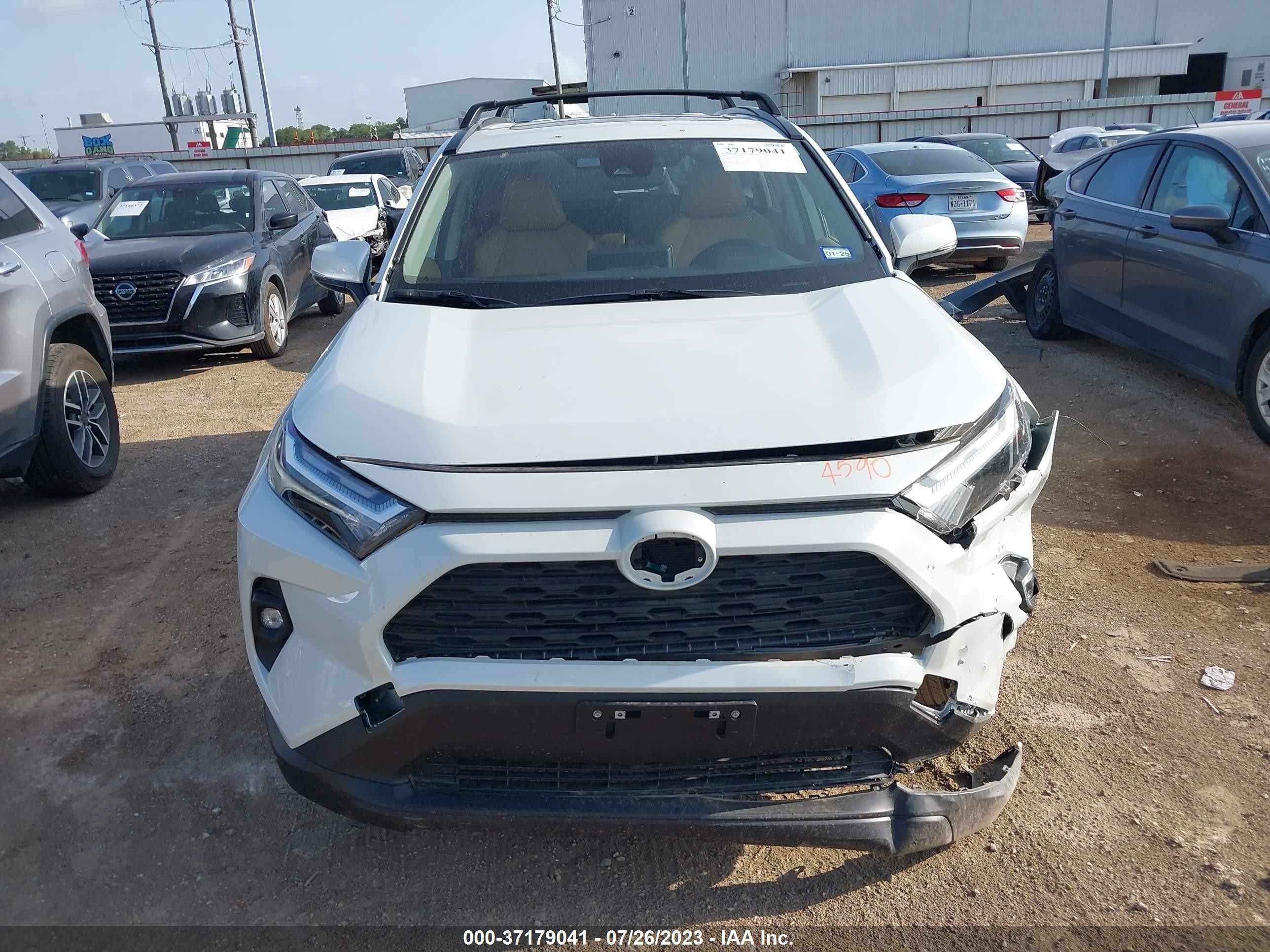 Photo 12 VIN: JTMC1RFV0PD102063 - TOYOTA RAV 4 