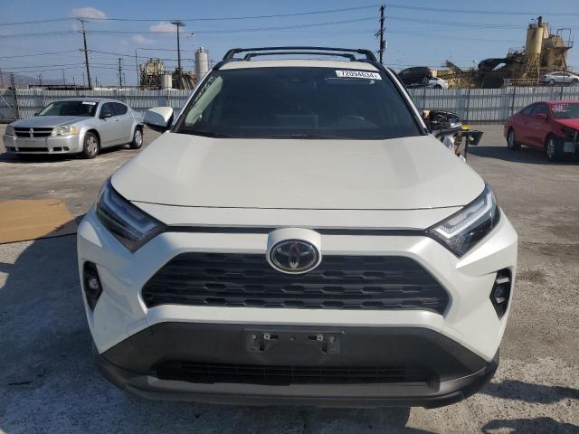 Photo 4 VIN: JTMC1RFV1ND089076 - TOYOTA RAV4 XLE P 