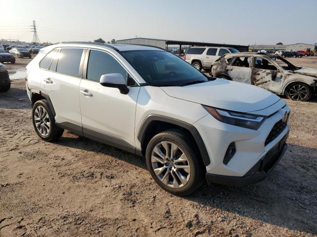 Photo 3 VIN: JTMC1RFV1NJ024052 - TOYOTA RAV4 