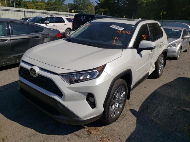 Photo 1 VIN: JTMC1RFV2MD084242 - TOYOTA RAV4 XLE P 