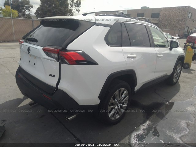 Photo 3 VIN: JTMC1RFV6KD009444 - TOYOTA RAV4 