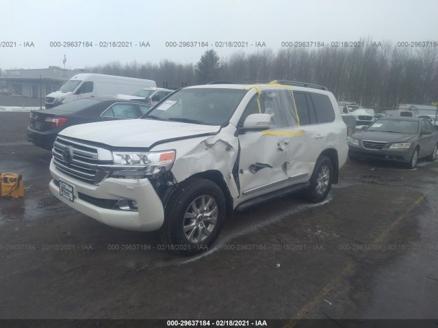 Photo 1 VIN: JTMCY7AJ9M4099857 - TOYOTA LAND CRUISER 