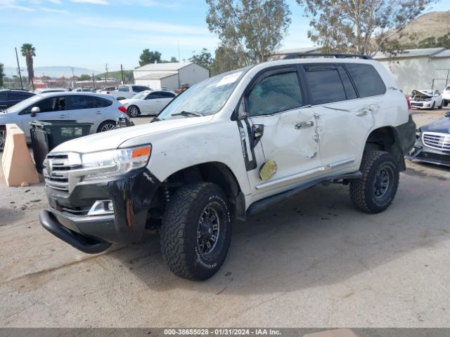 Photo 1 VIN: JTMCY7AJXJ4065034 - TOYOTA LAND CRUISER 