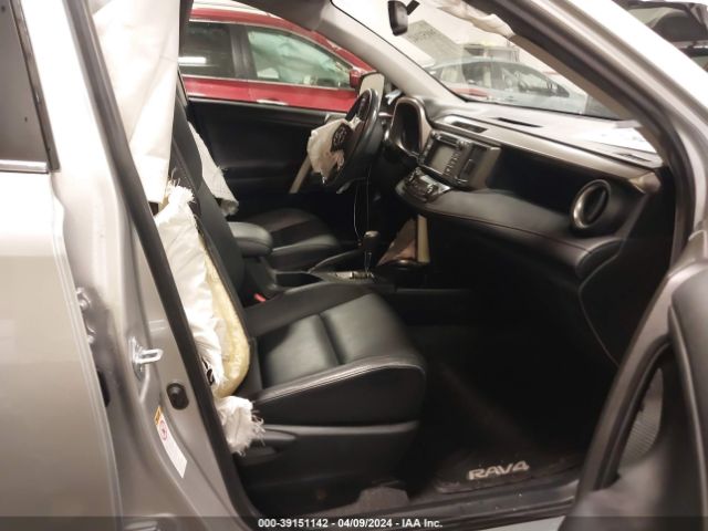 Photo 4 VIN: JTMDFREV0FD144013 - TOYOTA RAV4 