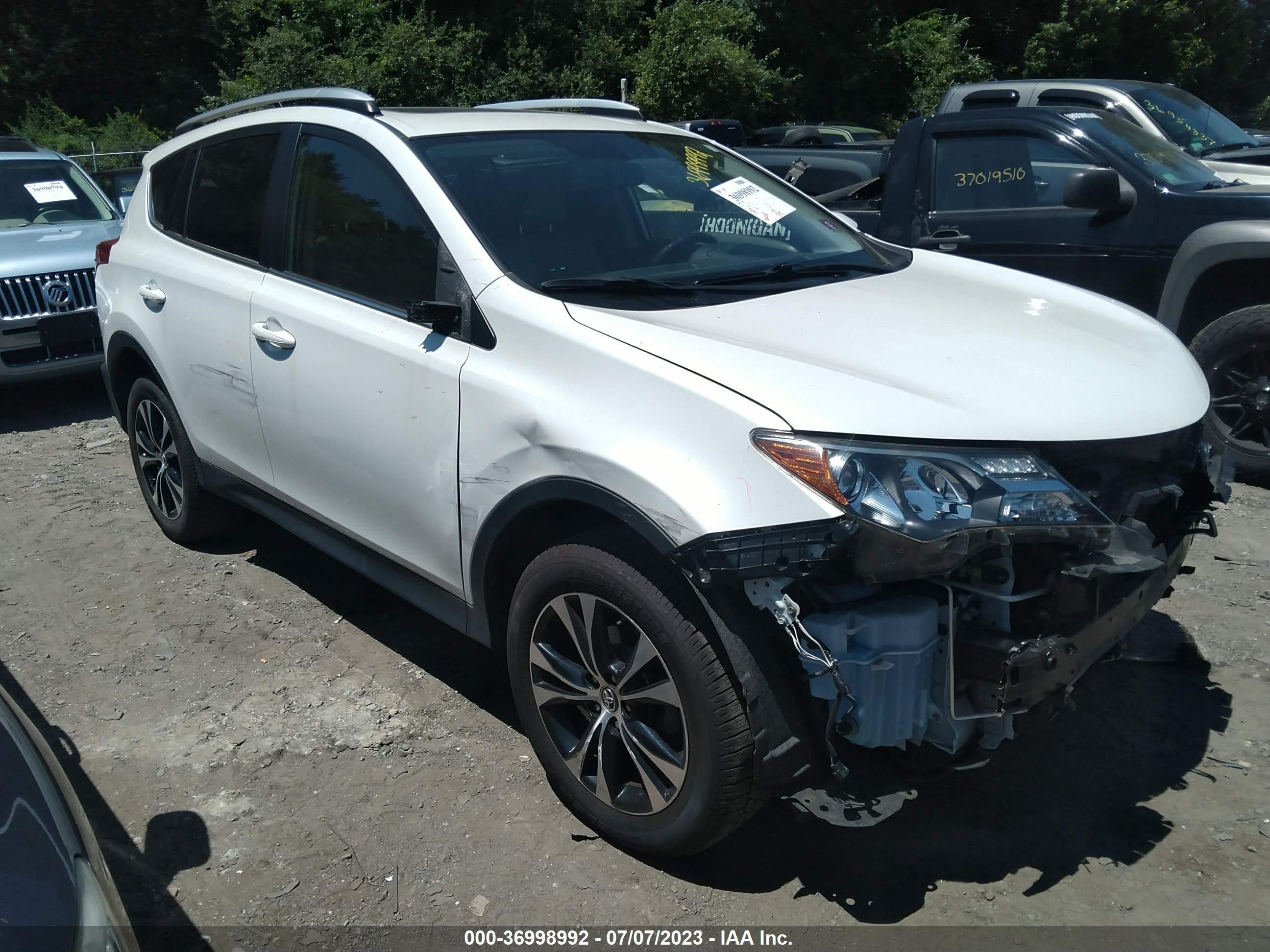 Photo 0 VIN: JTMDFREV1FD171060 - TOYOTA RAV 4 