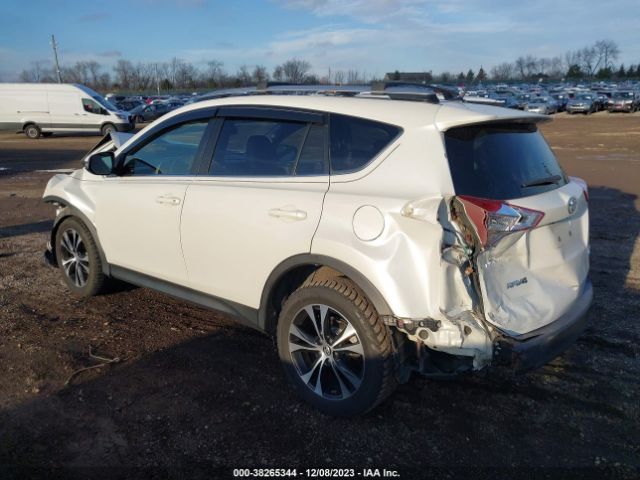 Photo 2 VIN: JTMDFREV2FJ042763 - TOYOTA RAV4 