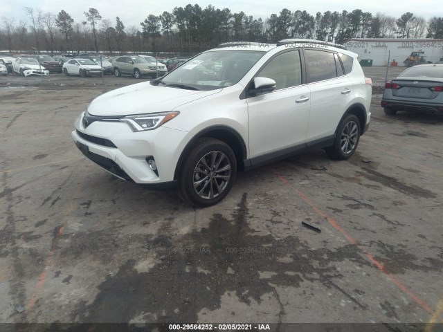 Photo 1 VIN: JTMDFREV2JJ195894 - TOYOTA RAV4 