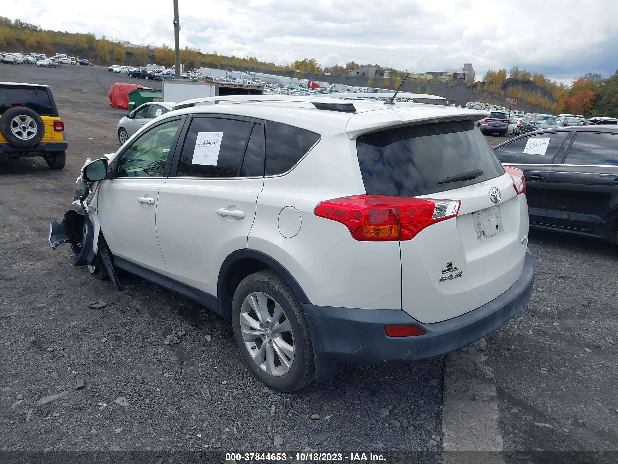 Photo 2 VIN: JTMDFREV4D5021709 - TOYOTA RAV 4 