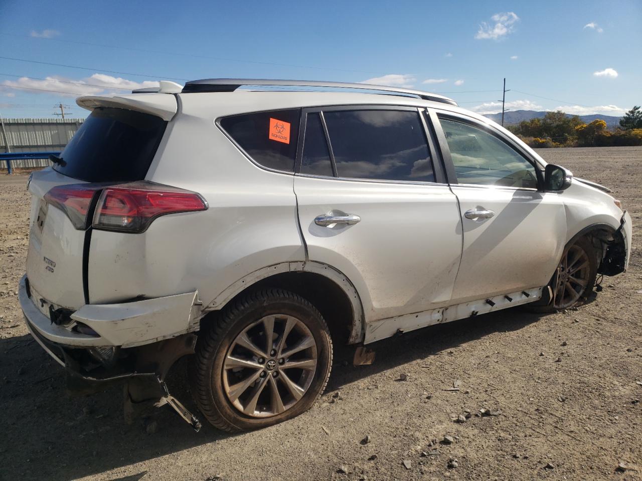 Photo 2 VIN: JTMDFREV4JJ178952 - TOYOTA RAV 4 