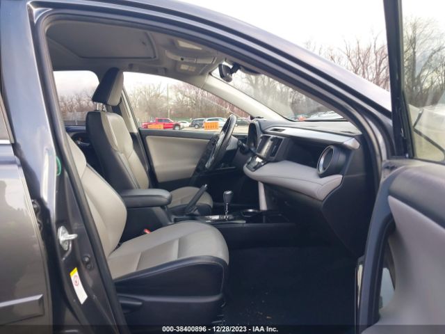 Photo 4 VIN: JTMDFREV6GJ073192 - TOYOTA RAV4 