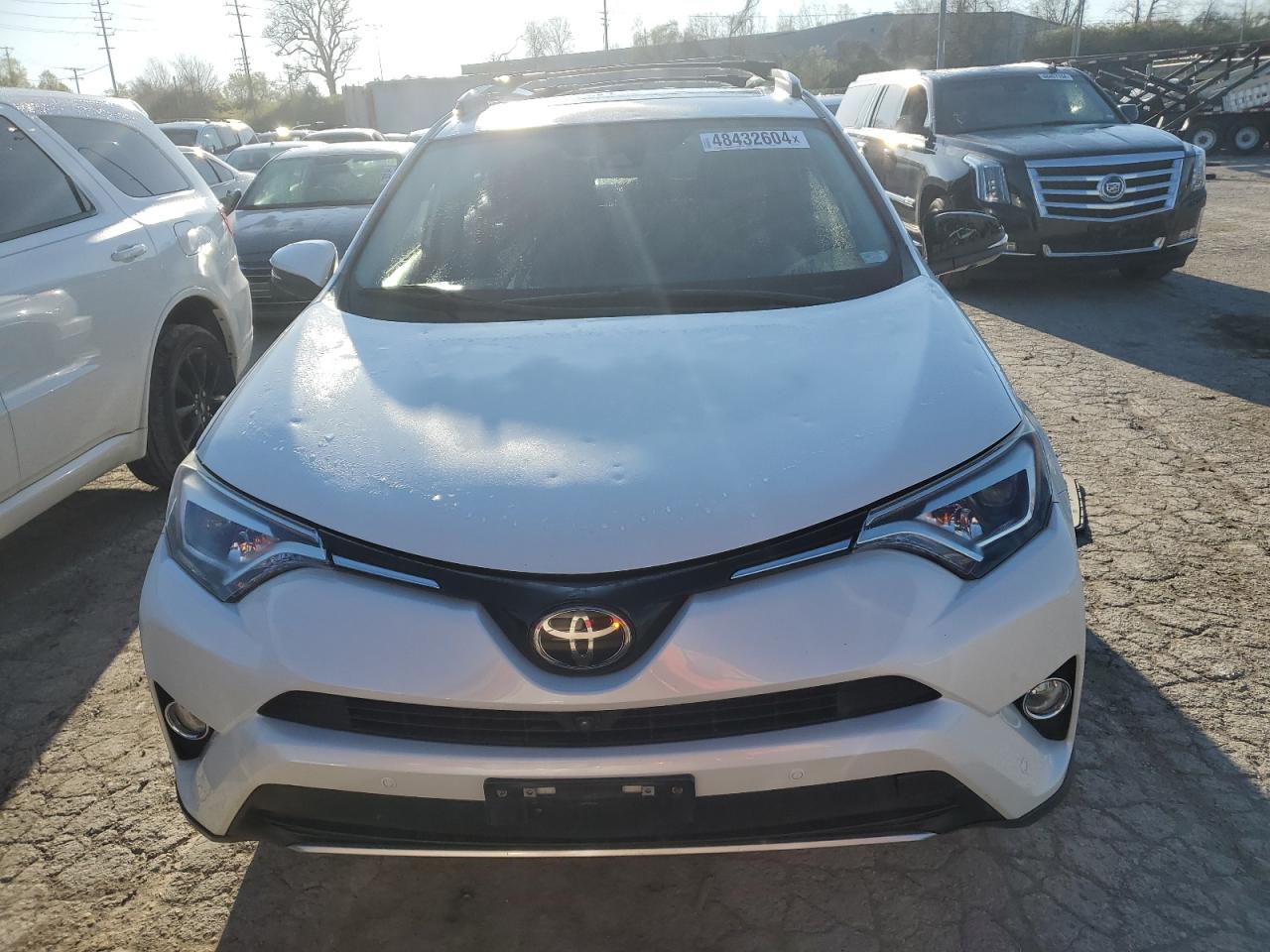 Photo 4 VIN: JTMDFREV6HD207280 - TOYOTA RAV 4 