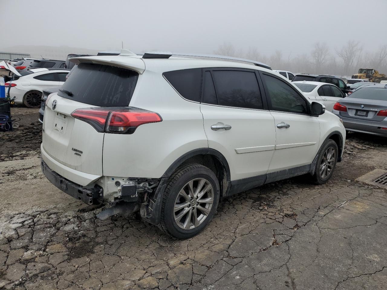 Photo 2 VIN: JTMDFREV7GD192223 - TOYOTA RAV 4 