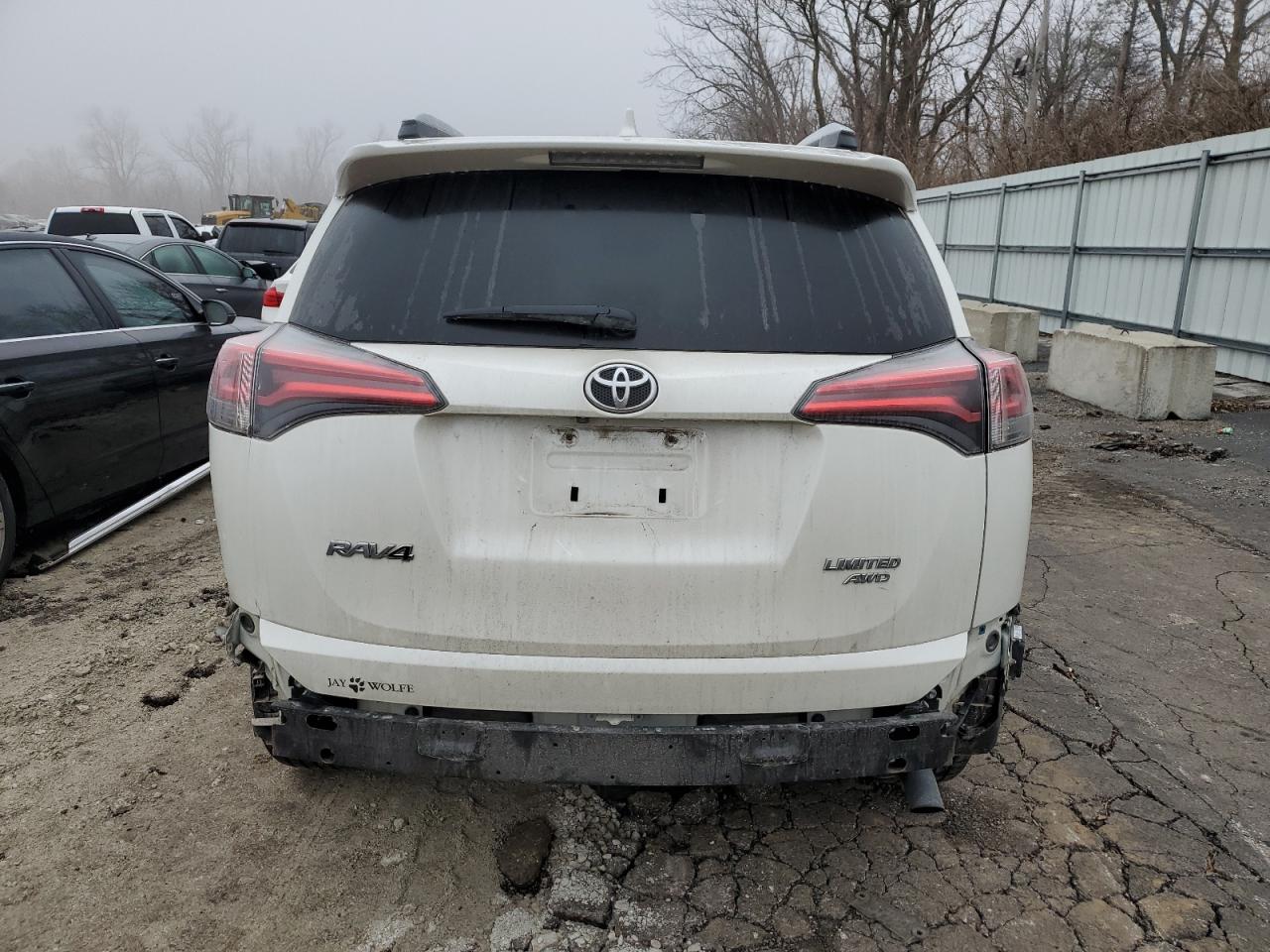 Photo 5 VIN: JTMDFREV7GD192223 - TOYOTA RAV 4 