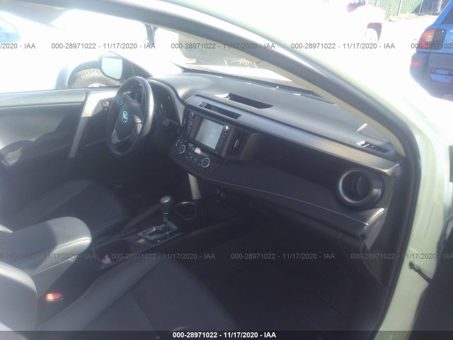 Photo 4 VIN: JTMDFREV7JD226779 - TOYOTA RAV4 