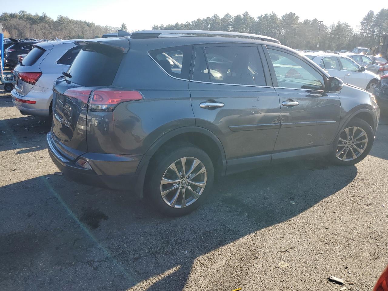 Photo 2 VIN: JTMDFREV9HJ174695 - TOYOTA RAV 4 