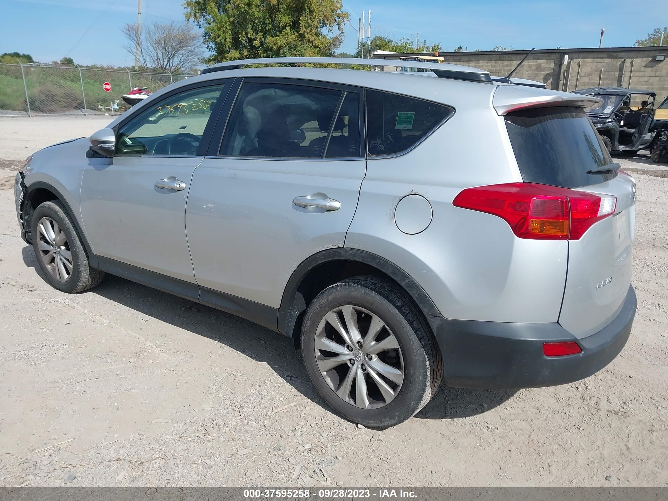 Photo 2 VIN: JTMDFREVXED071599 - TOYOTA RAV 4 