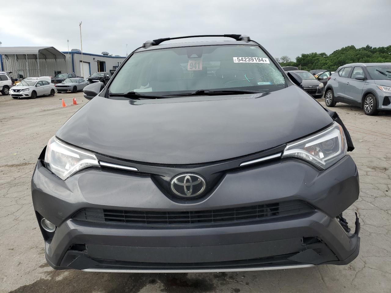 Photo 4 VIN: JTMDFREVXJJ195870 - TOYOTA RAV 4 