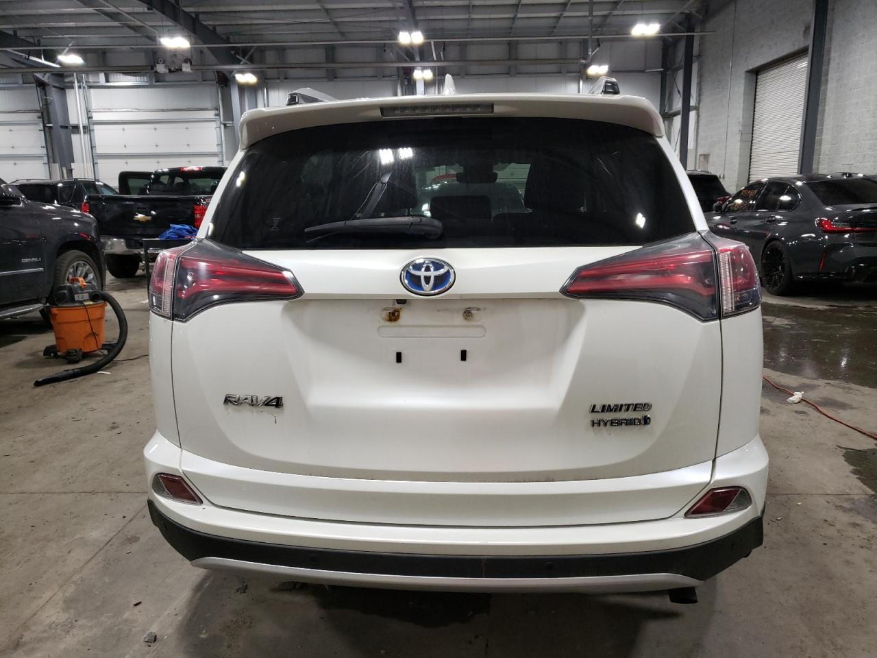 Photo 5 VIN: JTMDJREV2GD017103 - TOYOTA RAV-4 HYBRID 