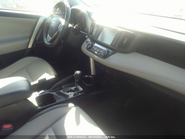 Photo 4 VIN: JTMDJREV3HD150969 - TOYOTA RAV4 HYBRID 