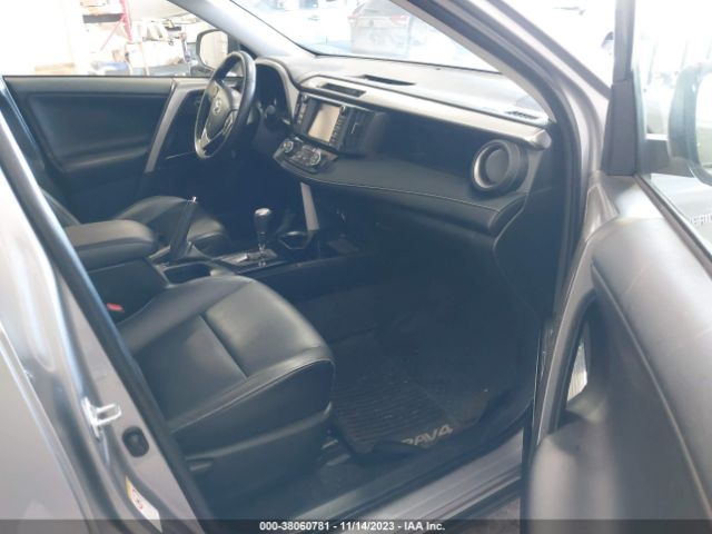 Photo 4 VIN: JTMDJREV3JD194931 - TOYOTA RAV4 HYBRID 