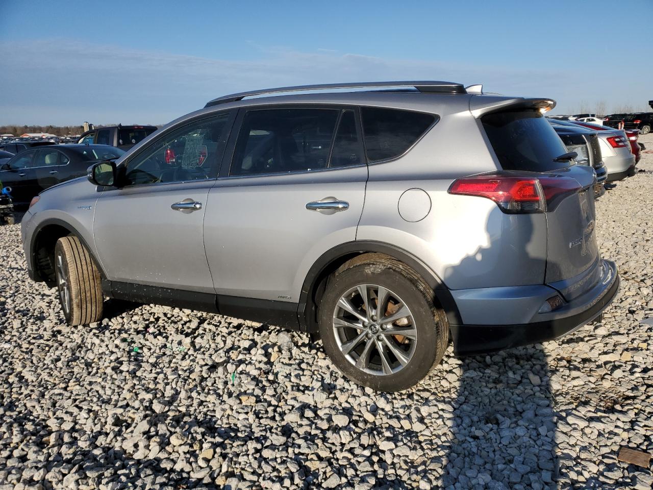 Photo 1 VIN: JTMDJREV3JD207533 - TOYOTA RAV 4 